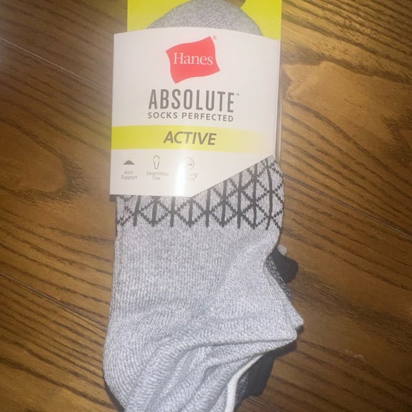 Hanes Absolute Active Boys Heel Shield Socks Size L 3-9