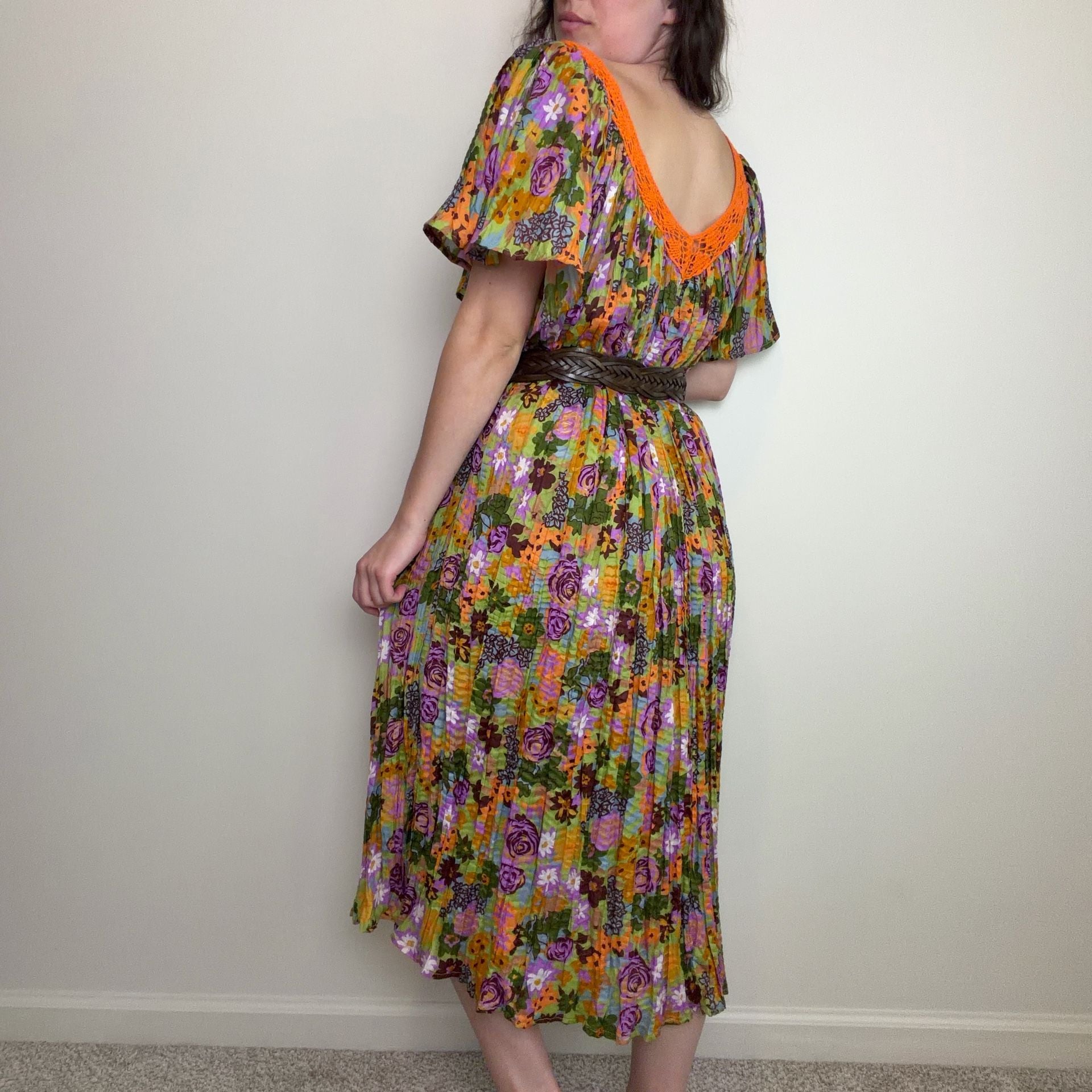 Vintage Groovy Floral Midi Dress 4