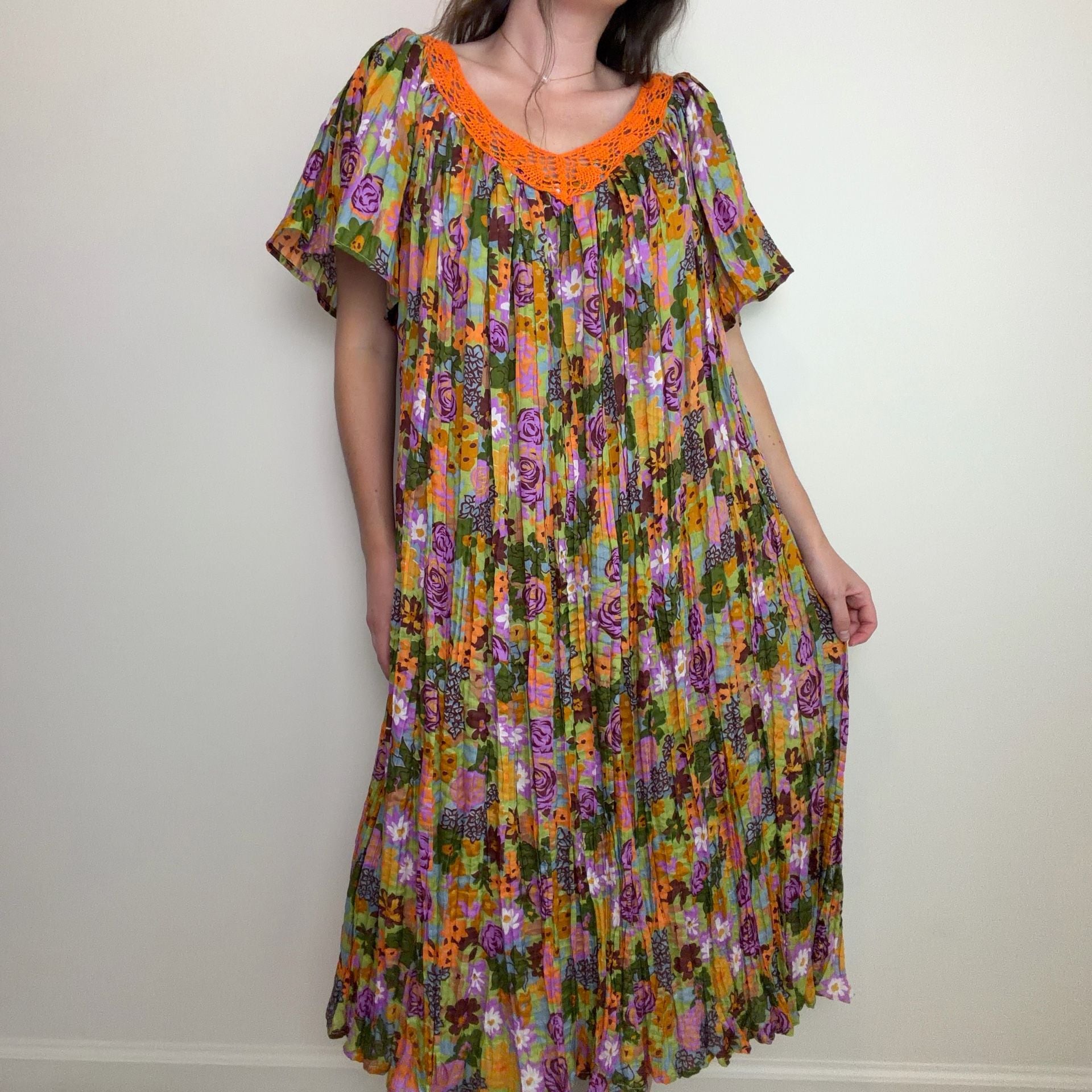 Vintage Groovy Floral Midi Dress 6