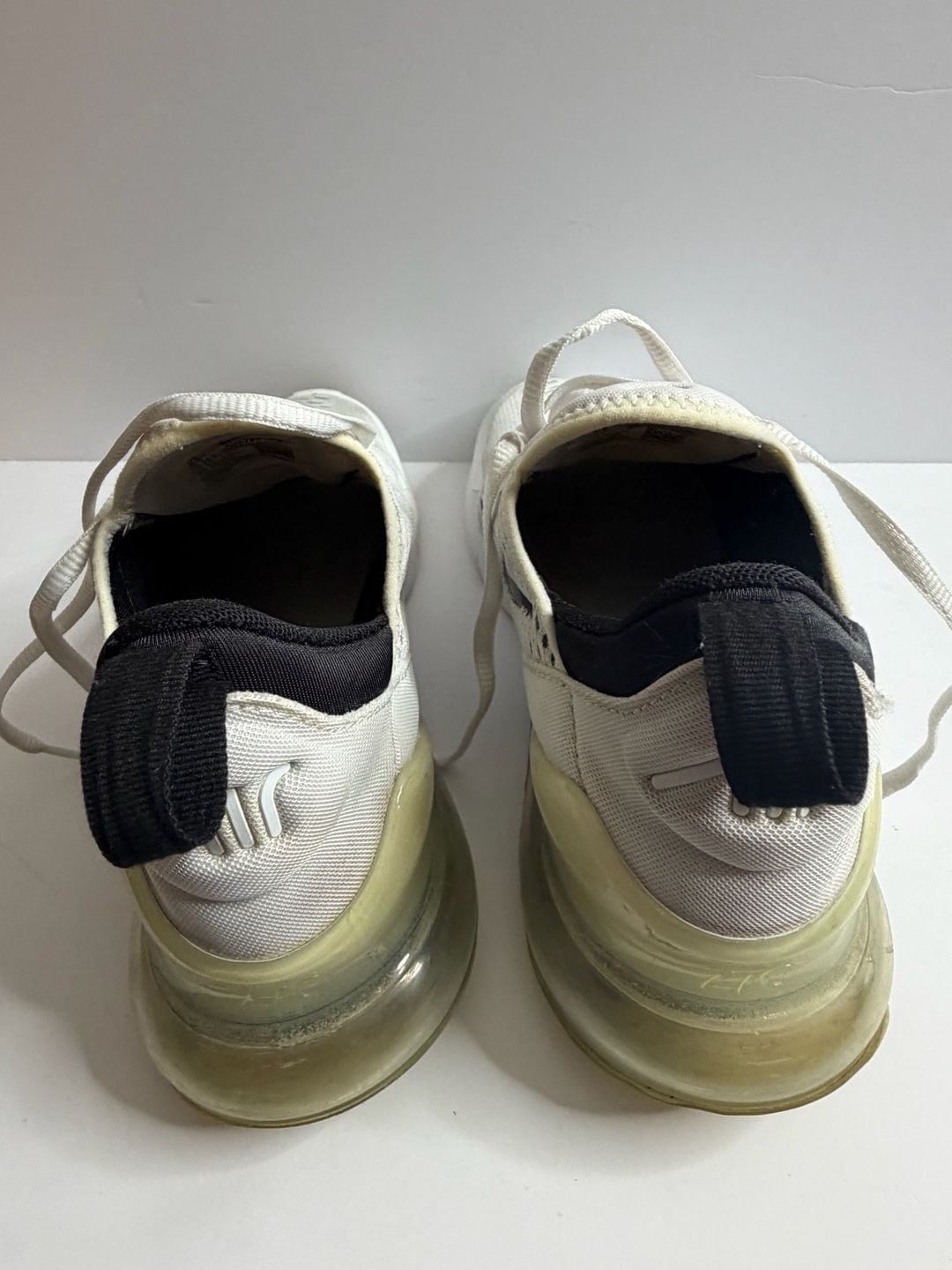 Nike Air Max 270 Size 7.5 White Black Casual Sneakers 4