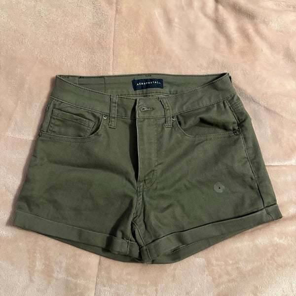 Aeropostale High Waisted Midi Shorts Size 4 Army Green