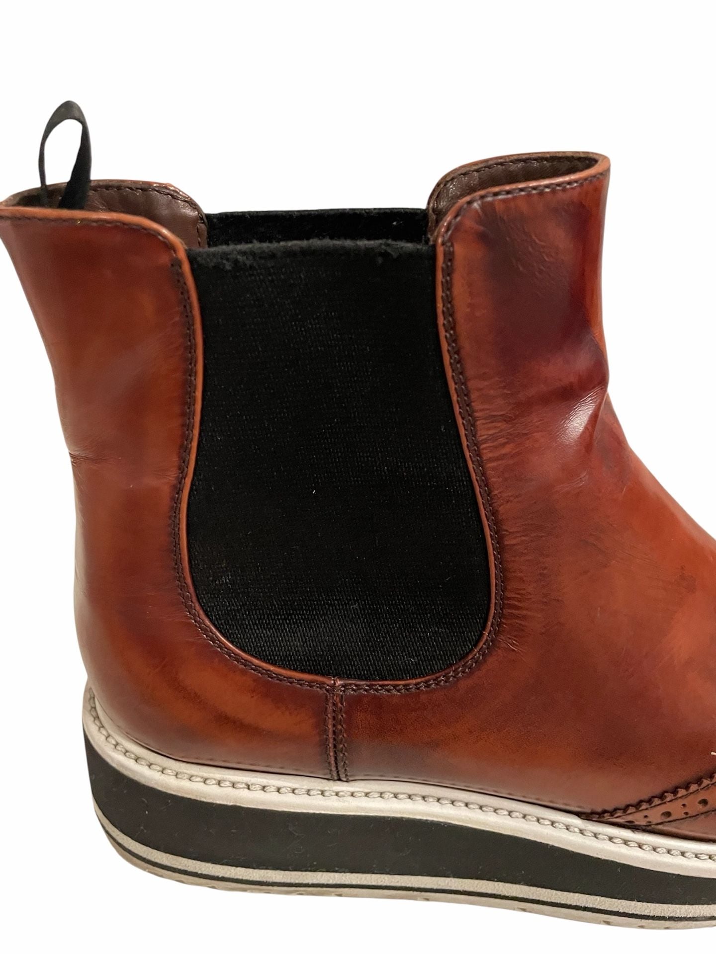 Prada Wing Tip Chelsea Boots Brown Leather Brogue Platform Size: 38.5 / 8 US 4