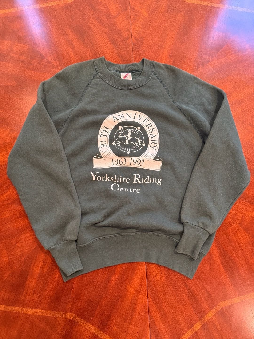 VINTAGE Jerzees Yorkshire Riding Centre 30th Anniversary Sweatshirt Size L 2