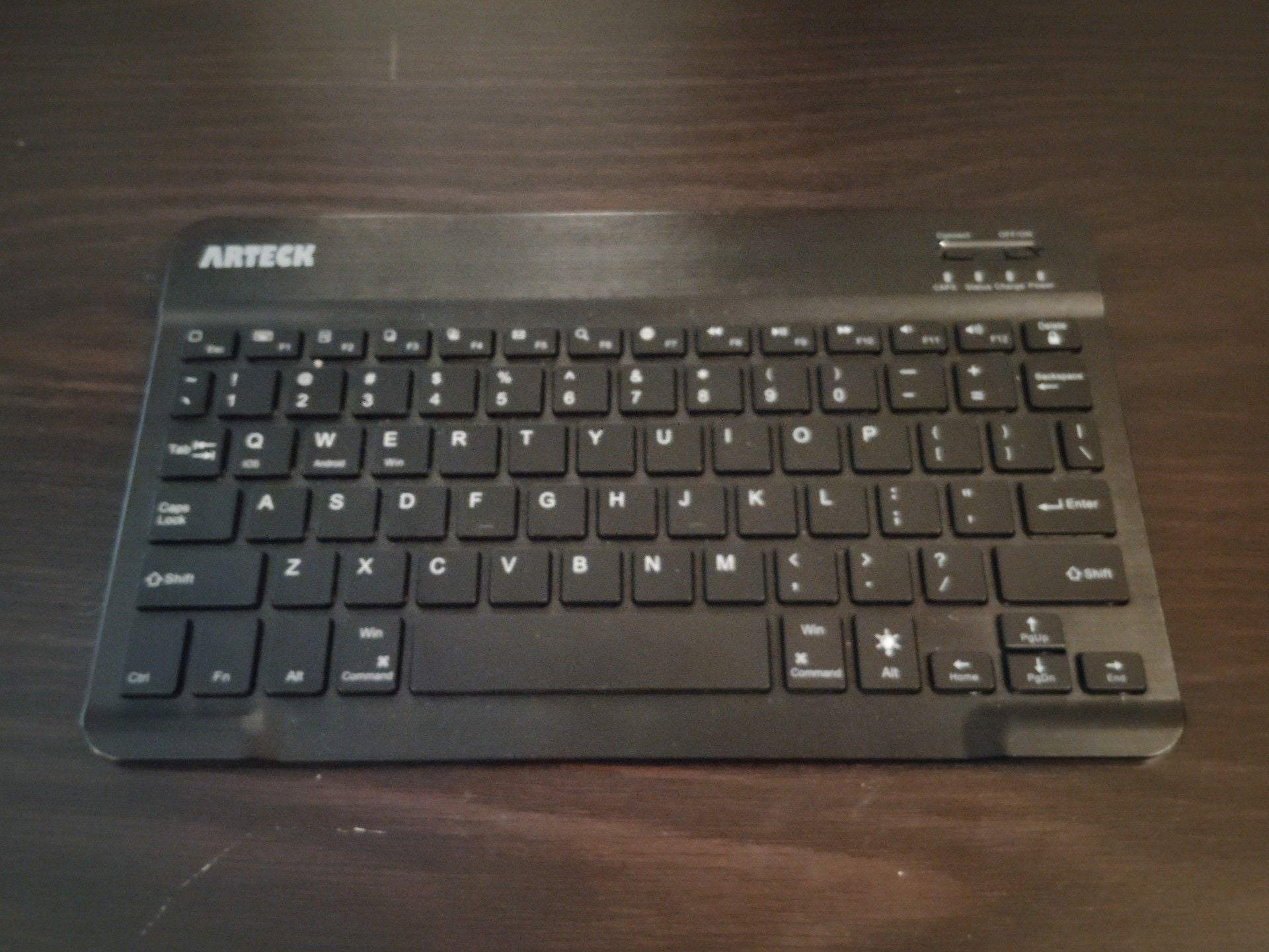 Arteck HB030B Universal Backlit Wireless Bluetooth Keyboard Black 1