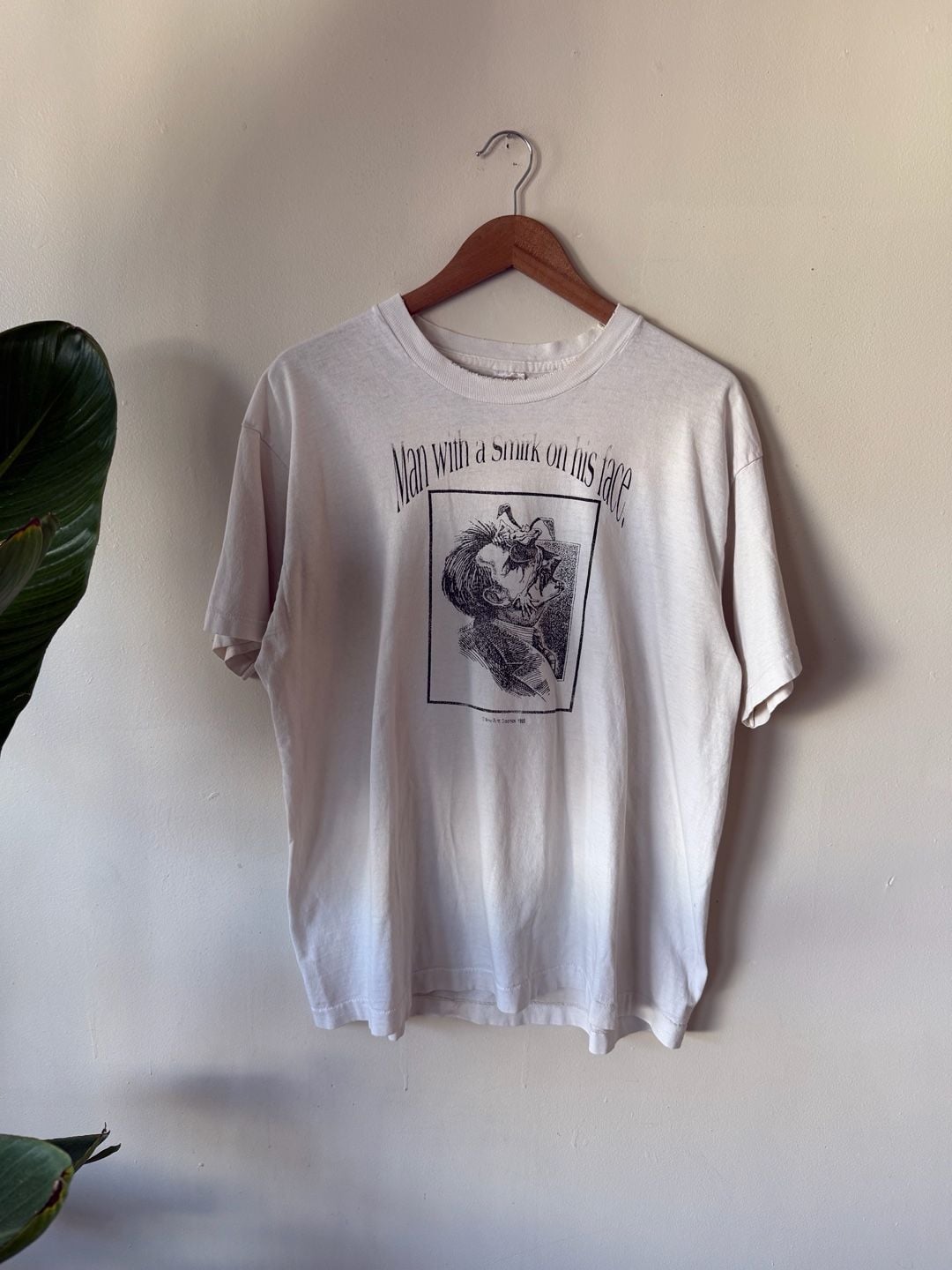 Fruit of the Loom Man With a Smirk on His Face T-Shirt Size XL White 2