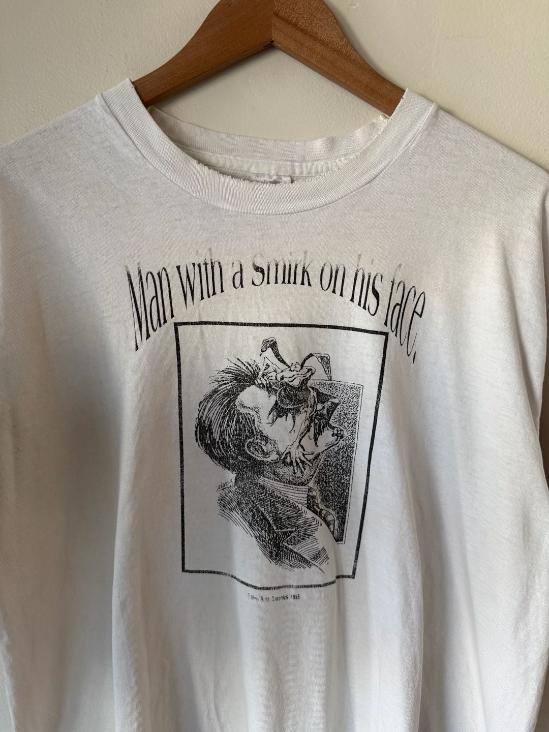 Fruit of the Loom Man With a Smirk on His Face T-Shirt Size XL White 3