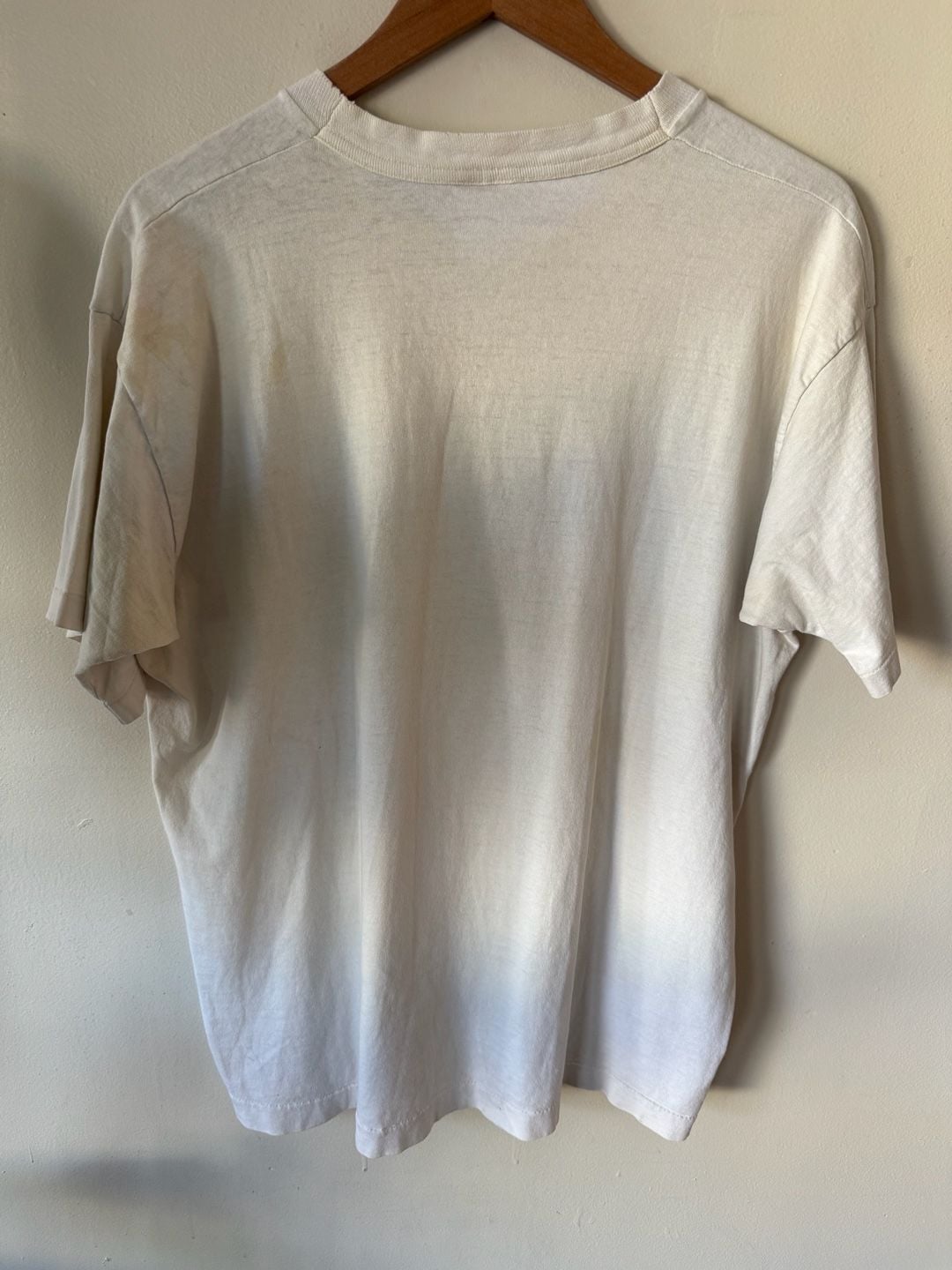Fruit of the Loom Man With a Smirk on His Face T-Shirt Size XL White 6