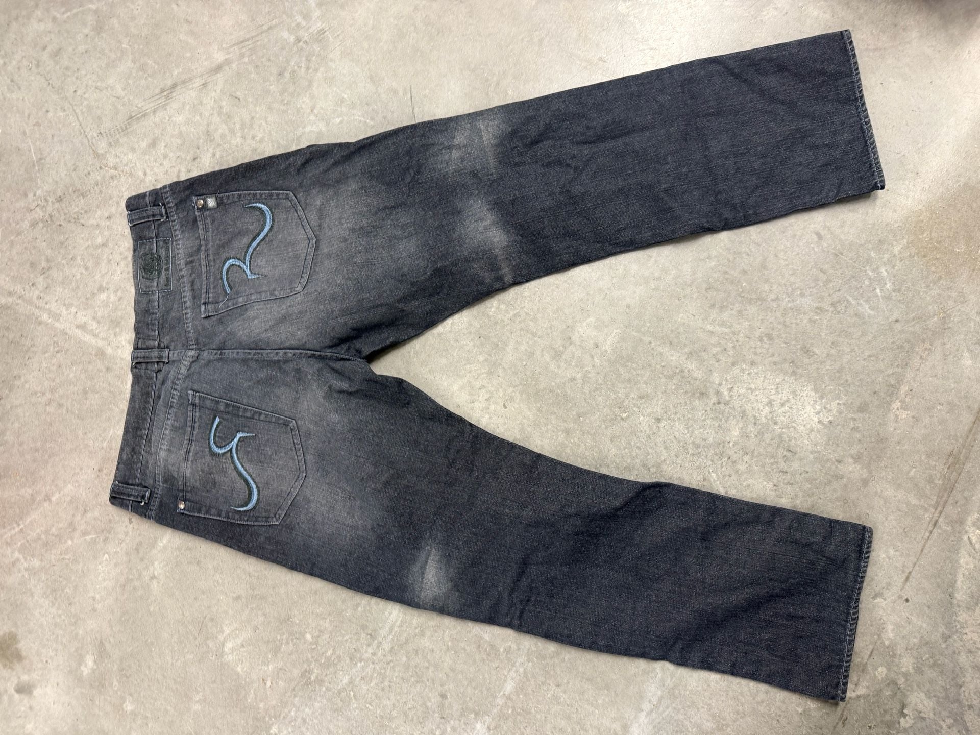 Rock & Republic Jeans Size 42 Black Wash Denim Straight Leg 5