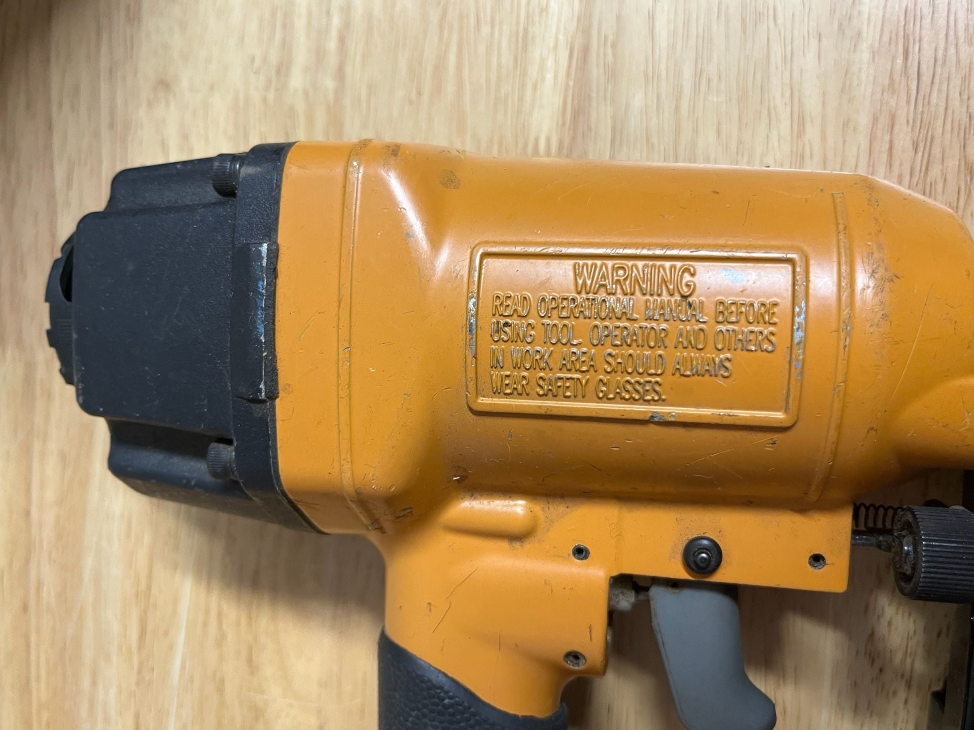 Bostitch SB-1664FN Finish Nailer (N) 7