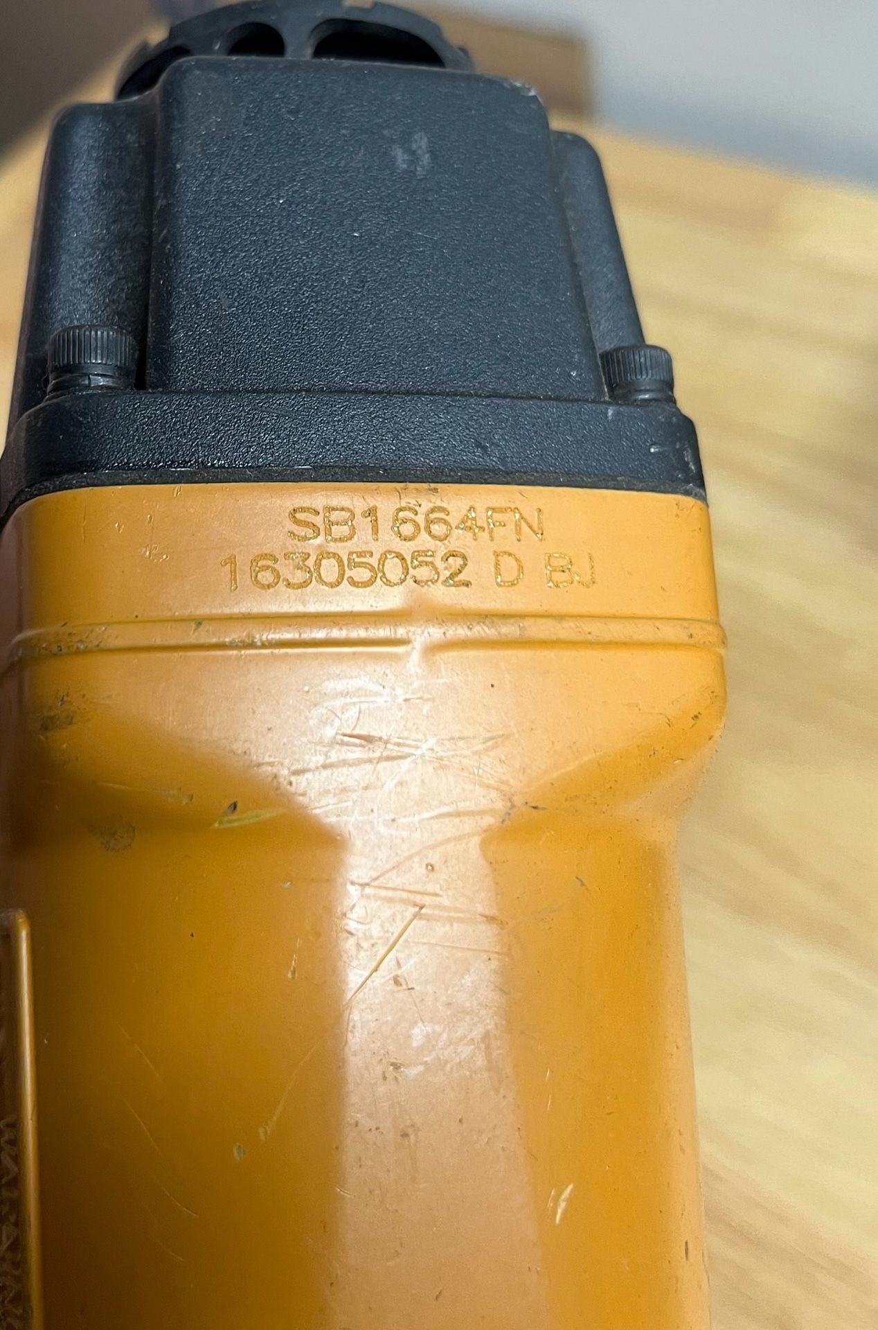 Bostitch SB-1664FN Finish Nailer (N) 8
