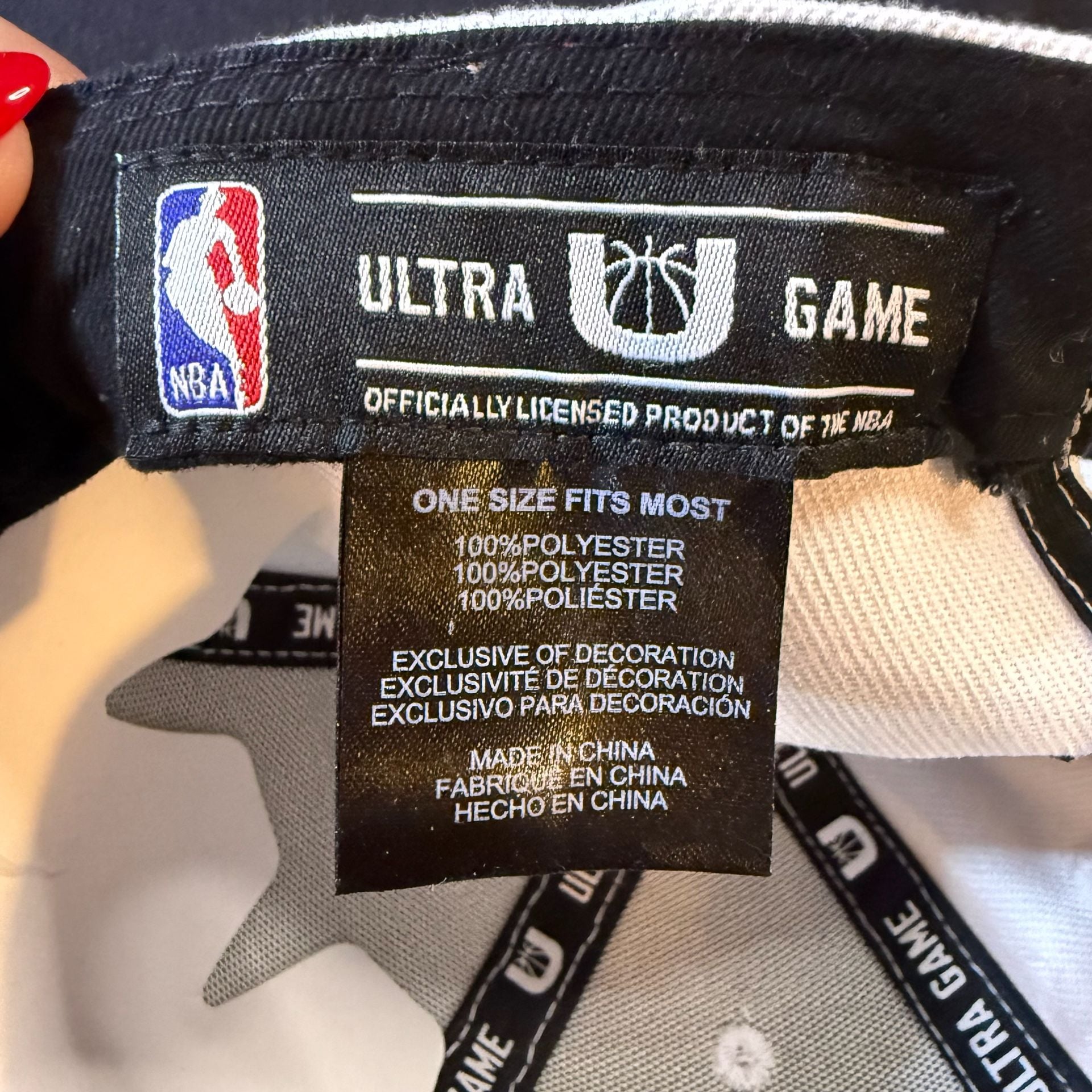 Ultra Game NBA Chicago Bulls Snapback Flat Brim Cap White Red 10