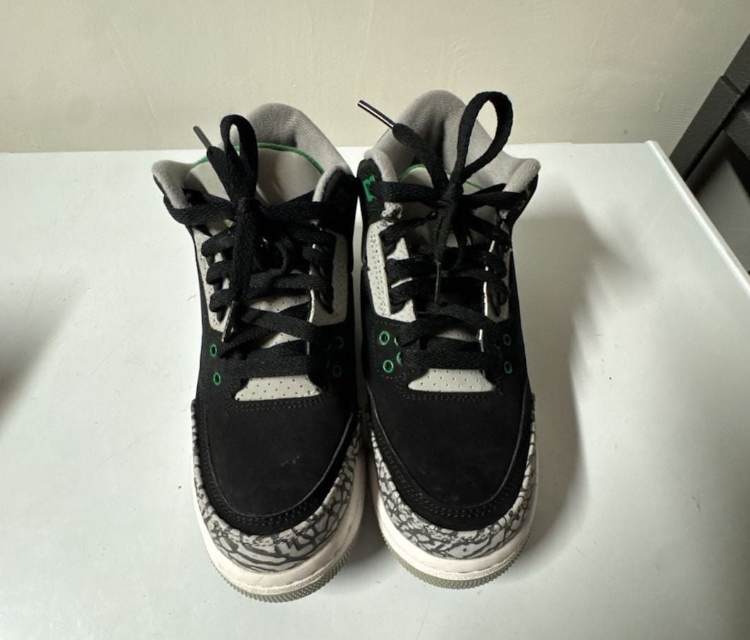 Jordan Air Jordan 3 Retro Size 5Y Pine Green Black 3