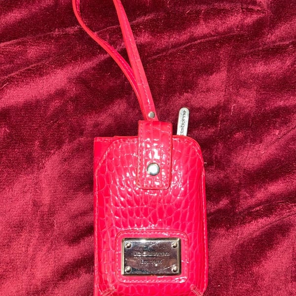 Liz Claiborne Hot Pink Faux Croc Phone Wallet Wristlet