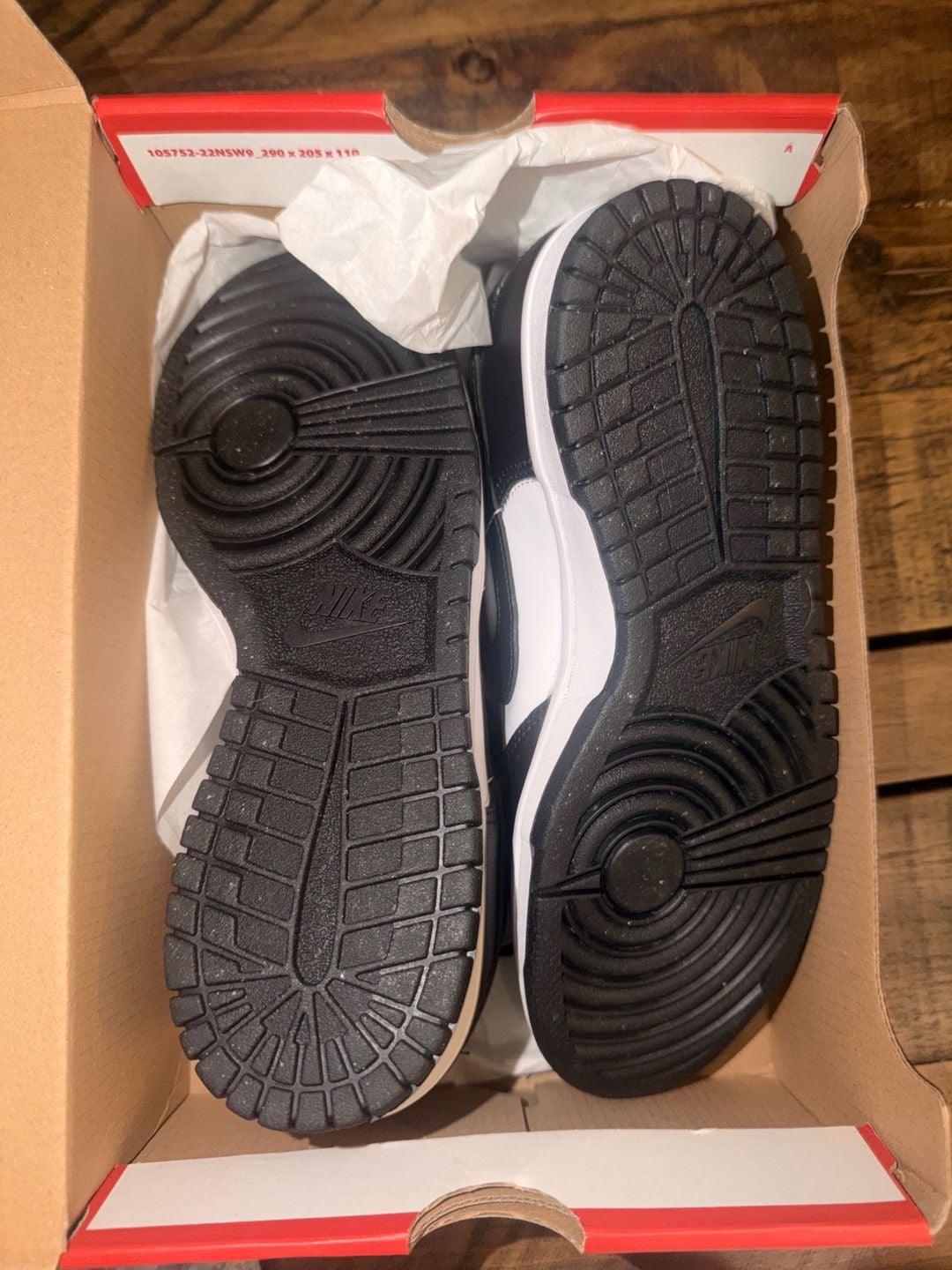 Nike Dunk Size 7Y White Black 3