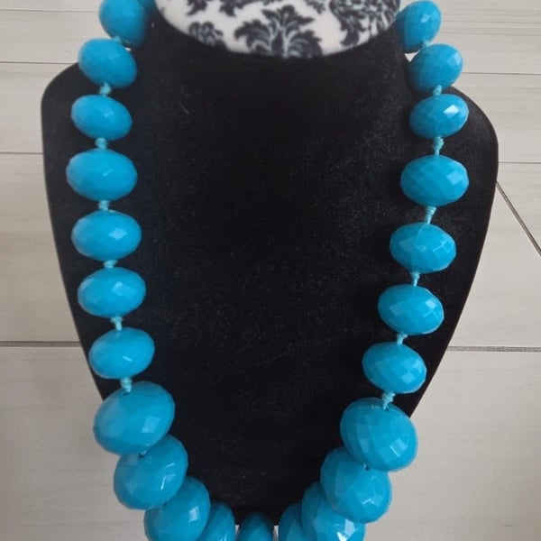 Unbranded Chunky Blue Faceted Beaded Statement Necklace