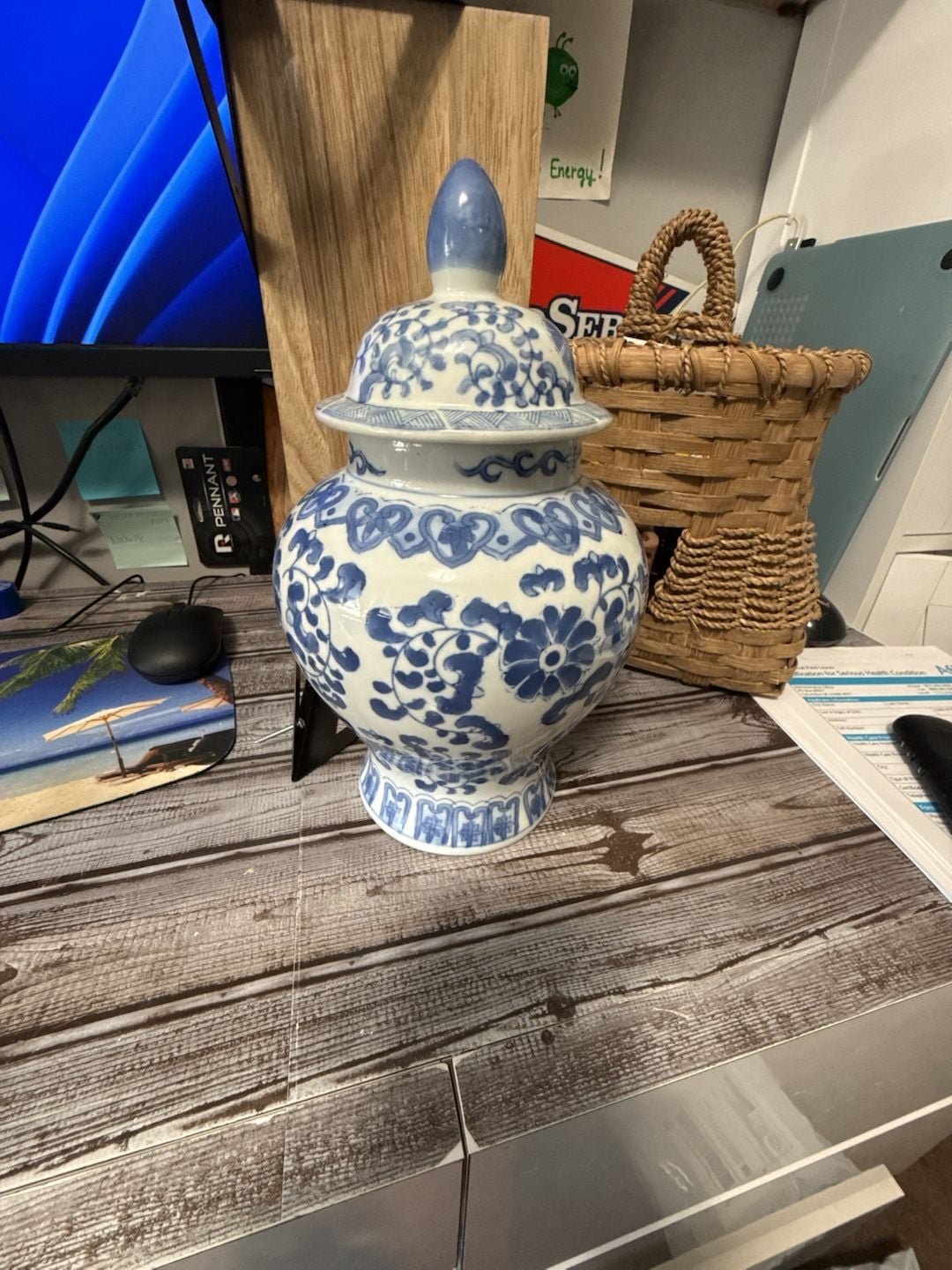 Vintage Blue and White Porcelain Ginger Jar Temple Vase 1