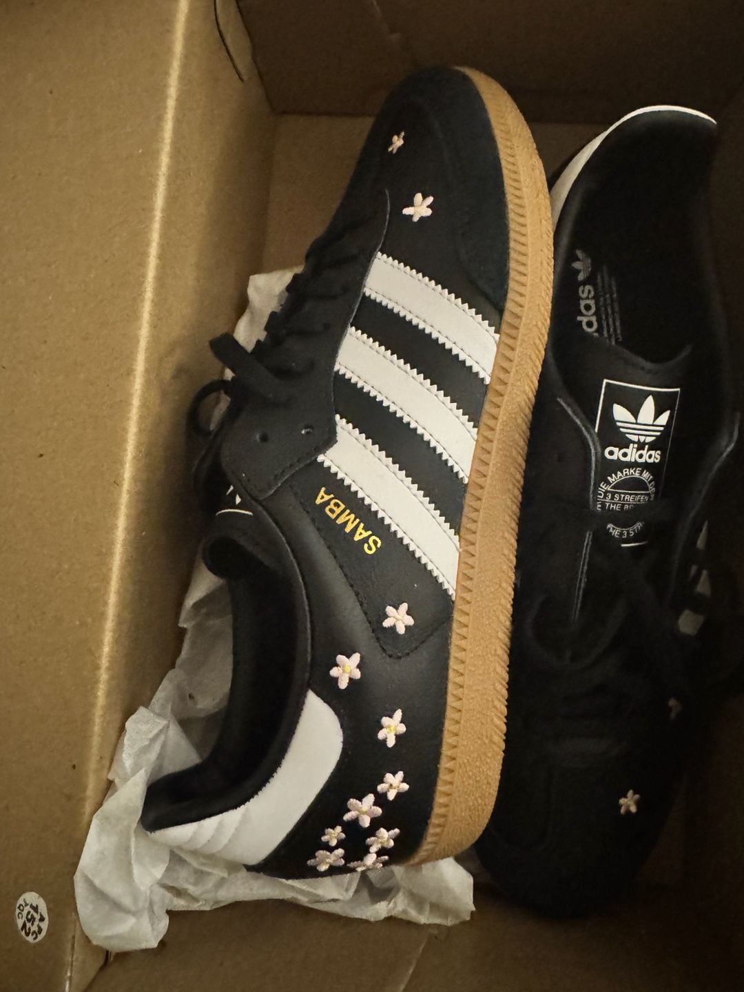 Adidas Samba OG J Size 7 Black Flower Embroidered Sneakers 2