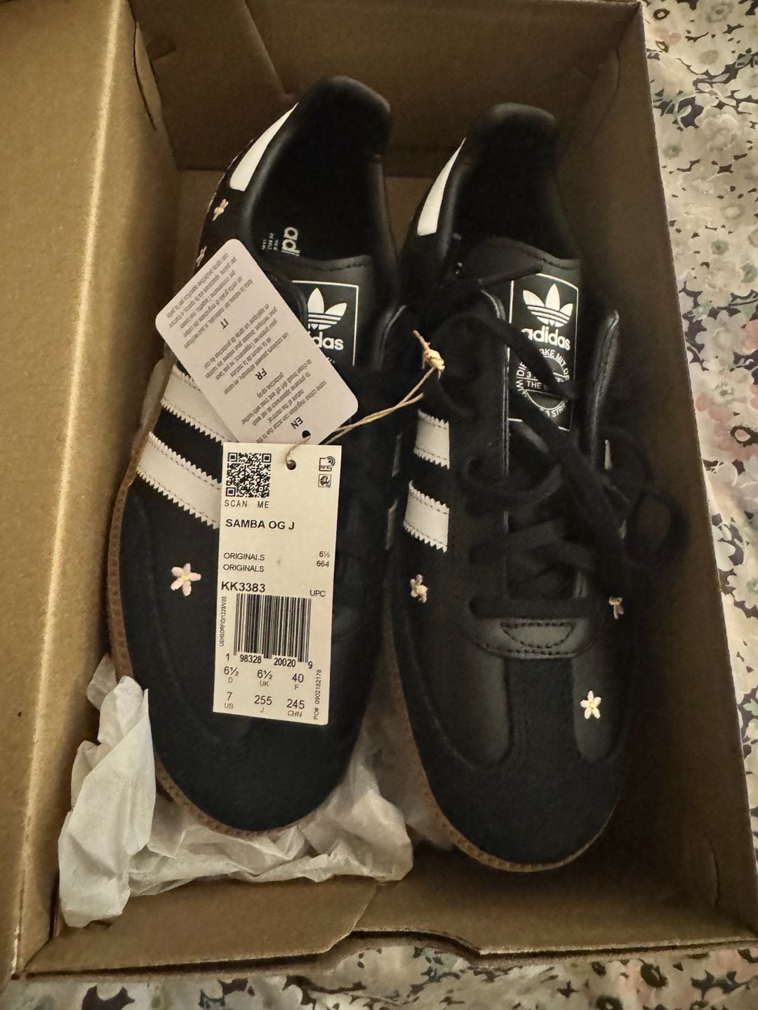 Adidas Samba OG J Size 7 Black Flower Embroidered Sneakers 3