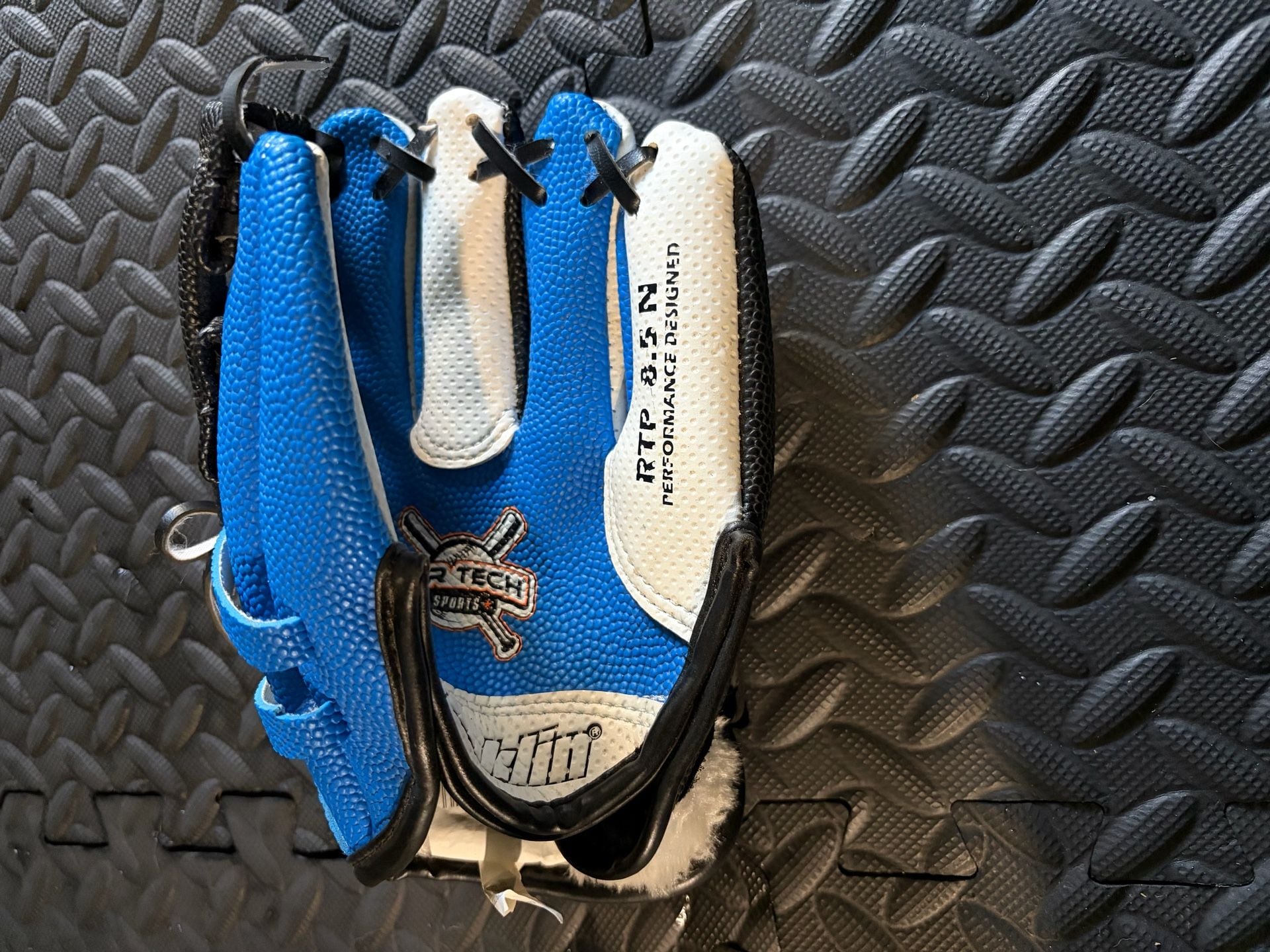 Franklin RTP 8.5N Air Tech Youth Tee Ball Baseball Glove Blue Black White 1