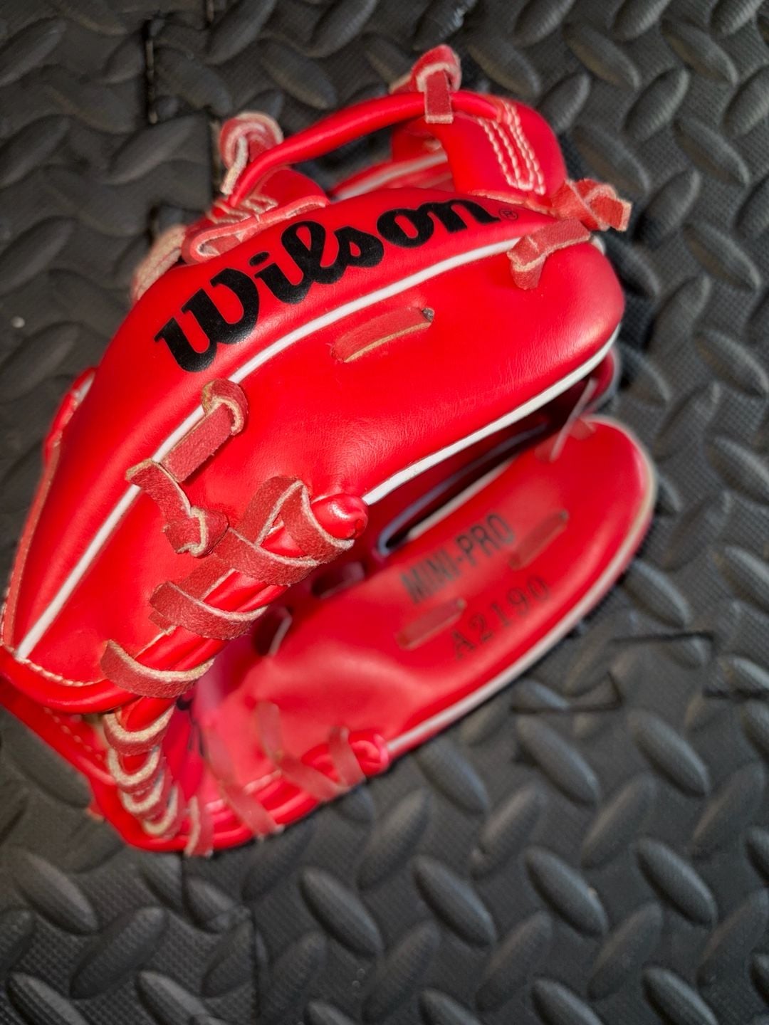 Wilson Mini-Pro Baseball Glove A2190 8.5 Red T-Ball 1