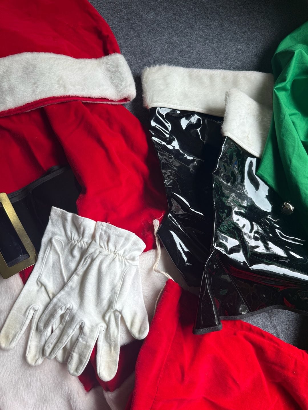 Vintage Santa Claus Costume for men size large to 2x with everything you need! 6