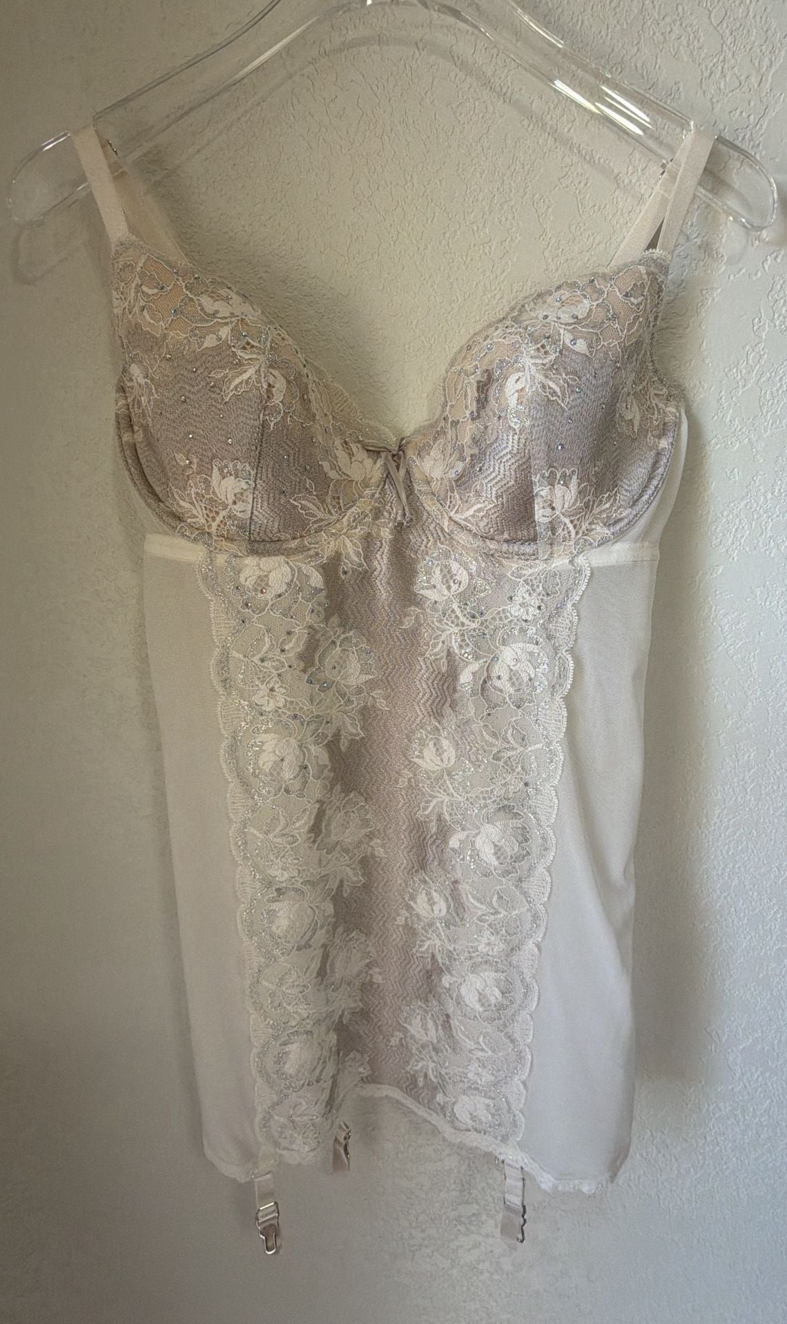 Victoria's Secret Seduction Lace Garter Slip Size 36D Taupe Ivory Crystals 2