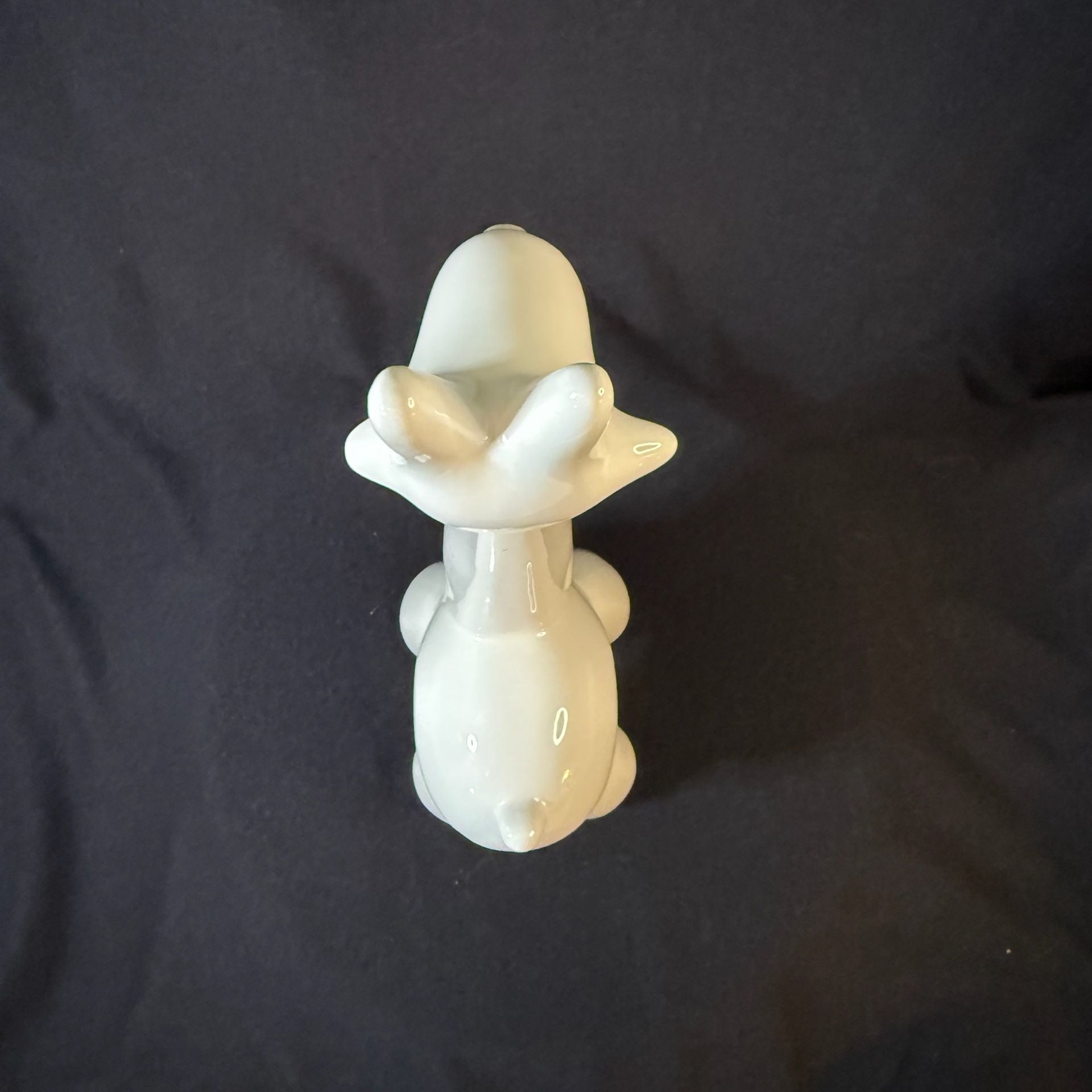 Liv & Skye Ceramic Giraffe Balloon Animal Sculpture White 13 In 7