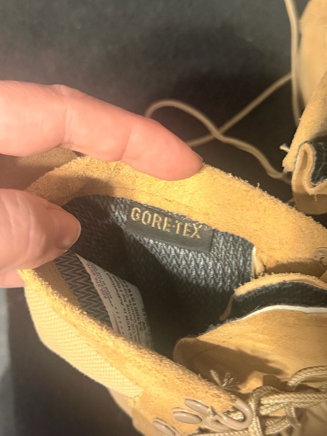 Belleville Gore-Tex Desert Tan Combat Boots Size 5W 5