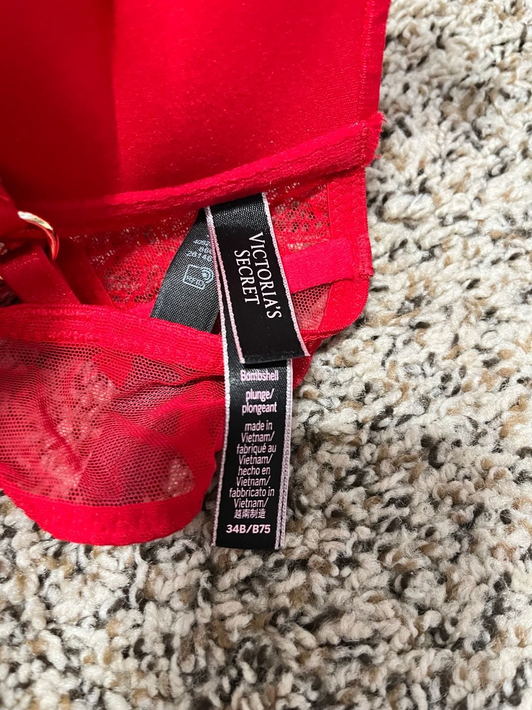Victoria's Secret Bombshell Plunge Bra Size 34B Red Lace Push Up 5
