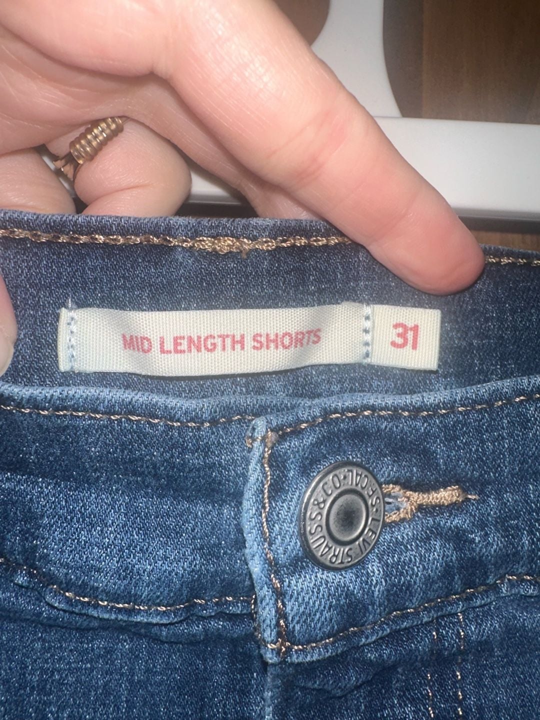 Levi's Mid Length Shorts Size 31 Blue Denim Cuffed Dark Wash 4