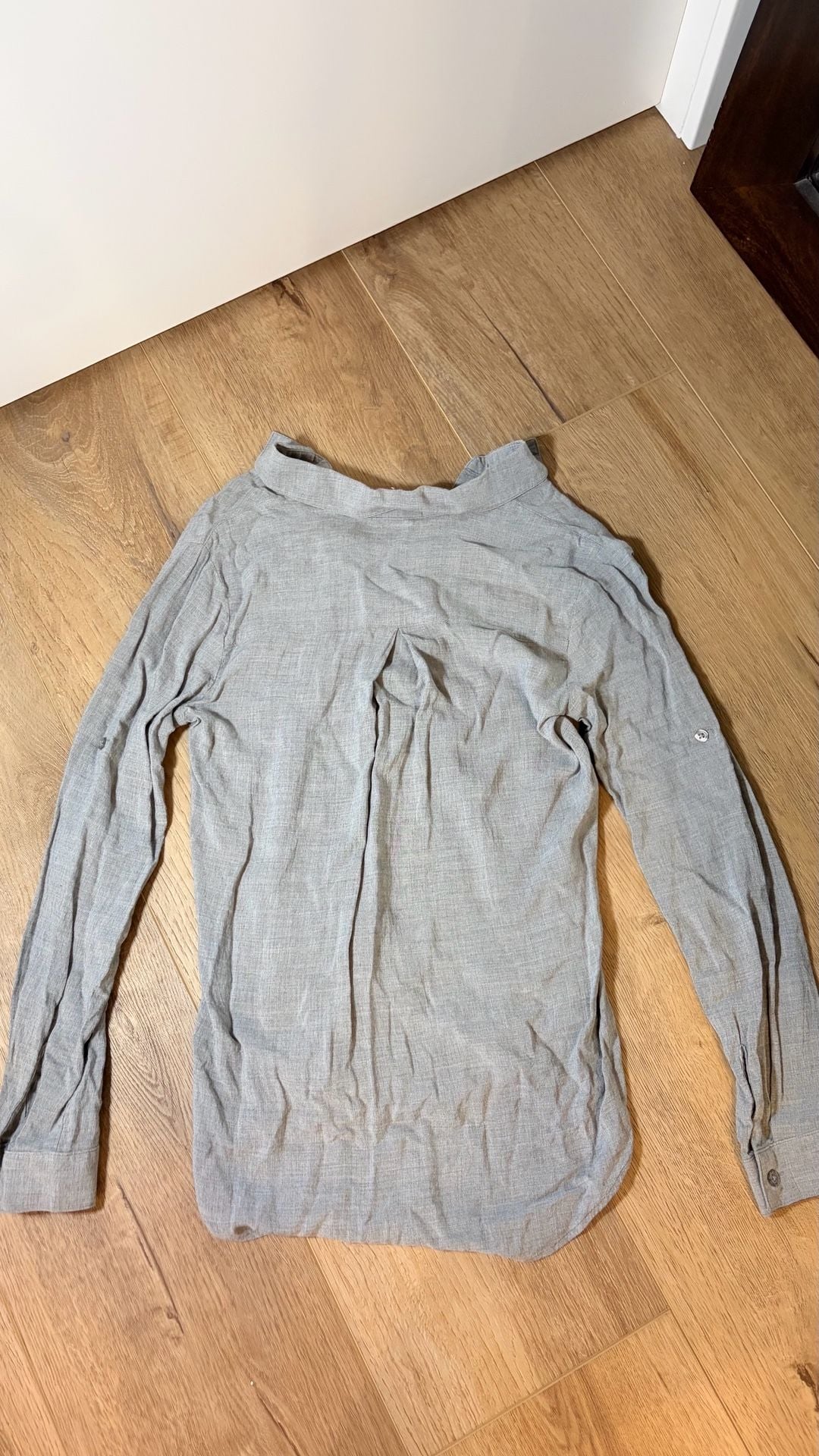 Cloth & Stone Long Sleeve Button Tab Tunic Size XS Gray 4