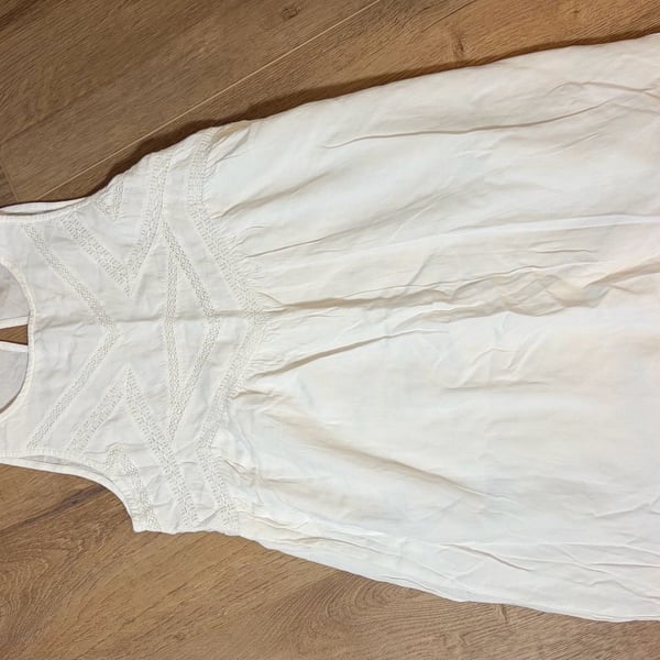Volcom Dress Size XS White Embroidered Sleeveless Mini