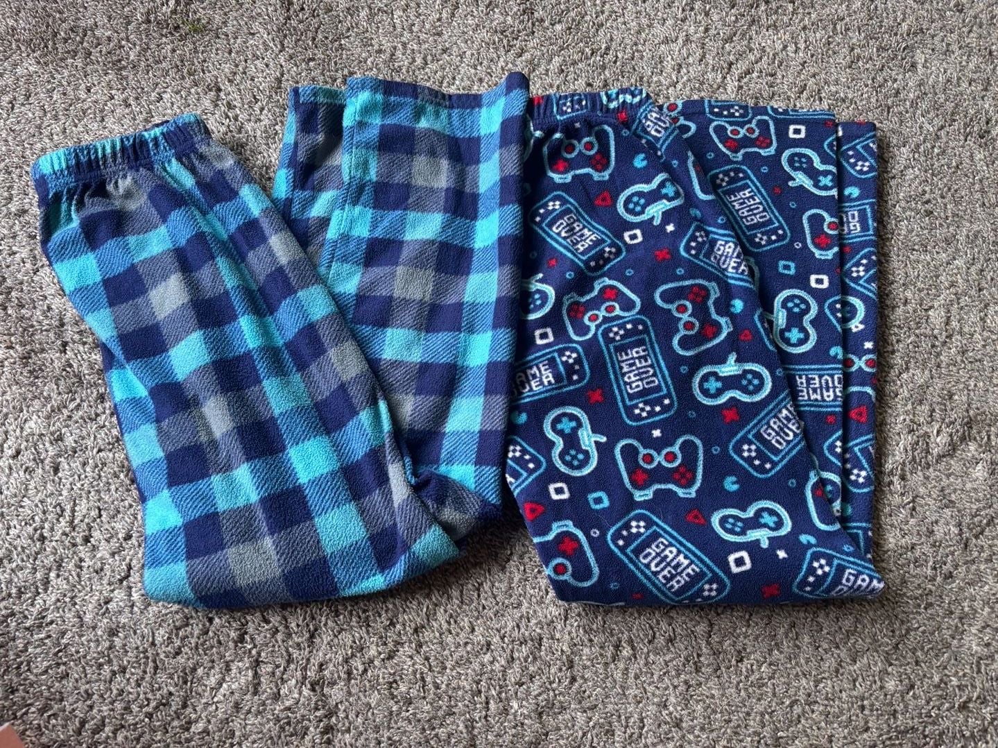 Boys 12/14 lot 2