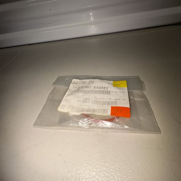D6K-133-073 AK 028 D03 Gasket Seal New OEM