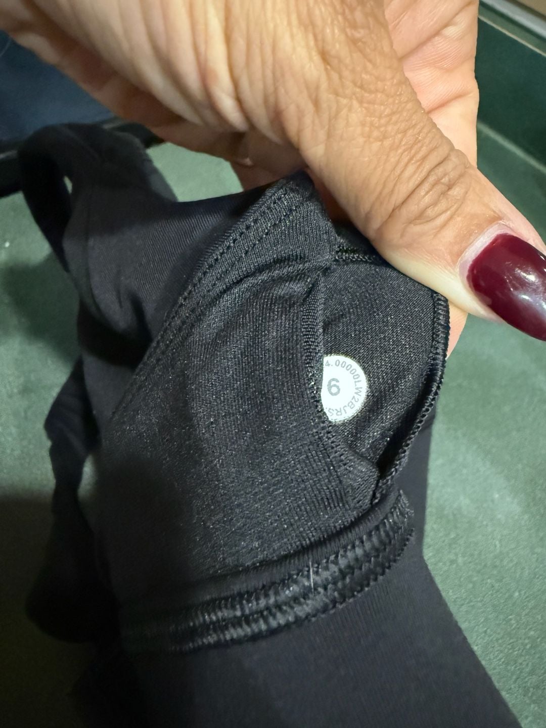 Lululemon Sports Bra Size 6 Black Mesh Panel Hook and Eye Closure 4