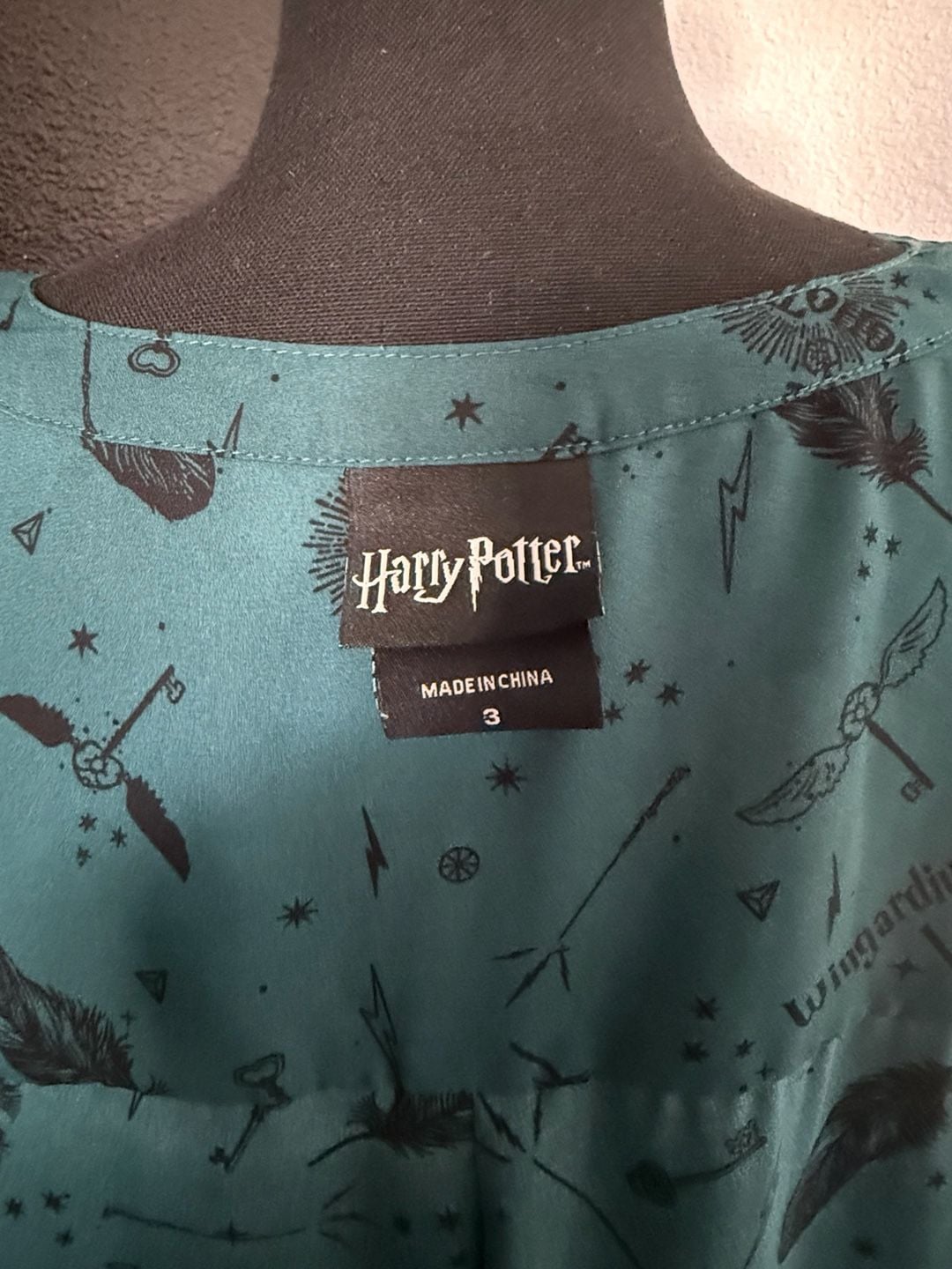 Harry Potter Blouse Size 3 Green Spell Print Long Sleeve 4