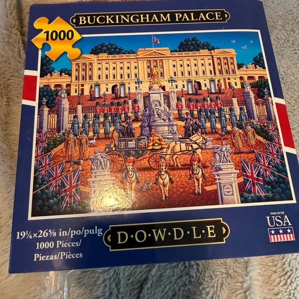 Dowdle Buckingham Palace 1000 Piece Jigsaw Puzzle