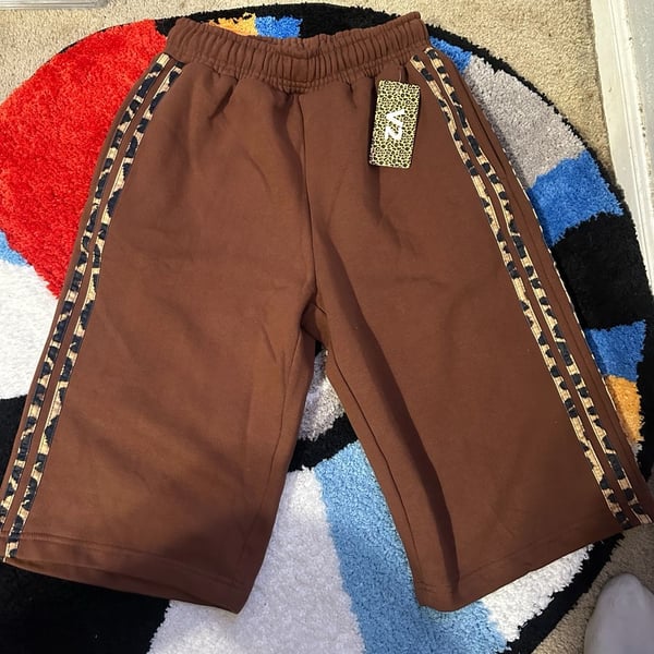 Y2K streetwear instagram brand v2byVelare Noire Size M Brown Leopard baggy Long sweatshorts
