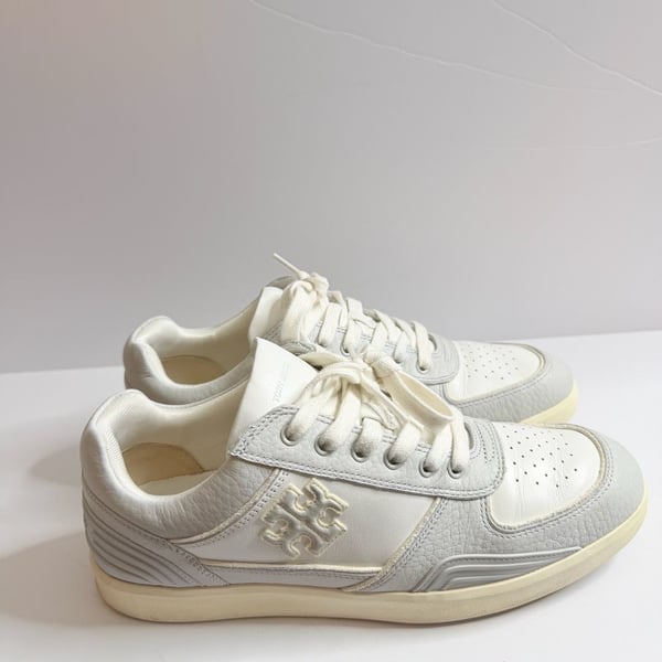 Tory Burch Clover Court Sneaker Size 9M White Titanium Leather Shoes