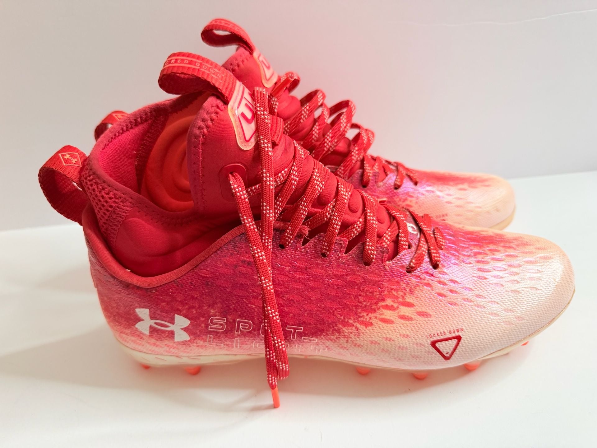 Under Armour Spotlight Lux MC 2.0 Football Cleats Red White 4