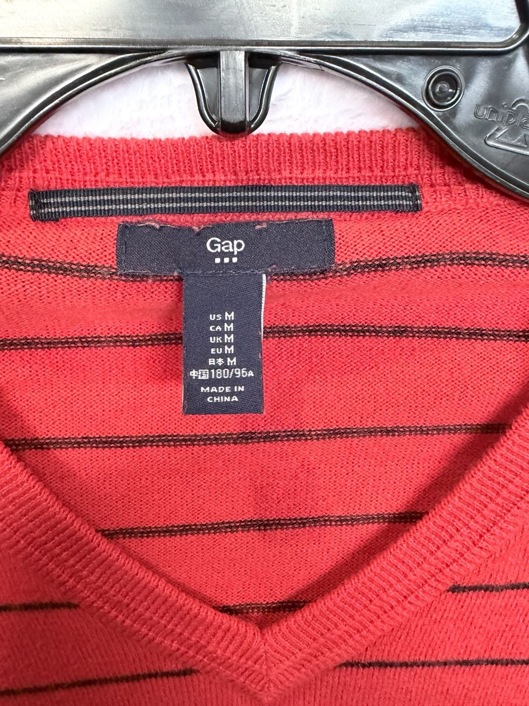 Gap V-Neck Sweater Size M Red Black Striped Long Sleeve Pullover 6