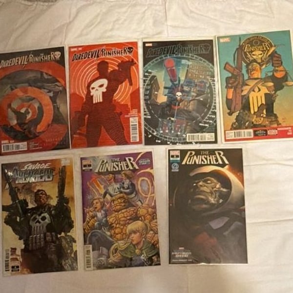 Marvel Comics Lot Of 7 Daredevil Punisher Savage Avengers The Punisher