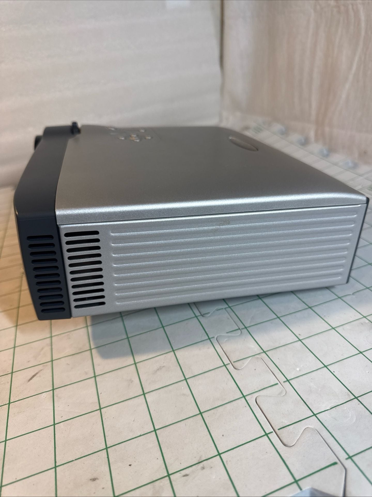 Optoma EP770 DLP Projector Projection Display Texas Instruments Multimedia Movie 6