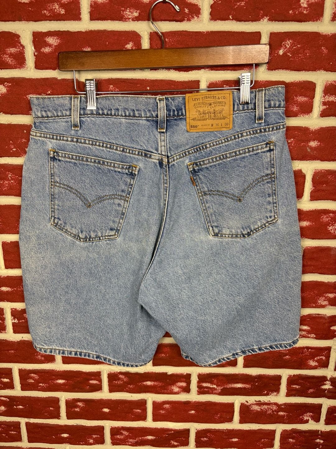 Levi's 550 Relaxed Fit Denim Shorts Size 36 Blue orange tab Jorts 1996 2
