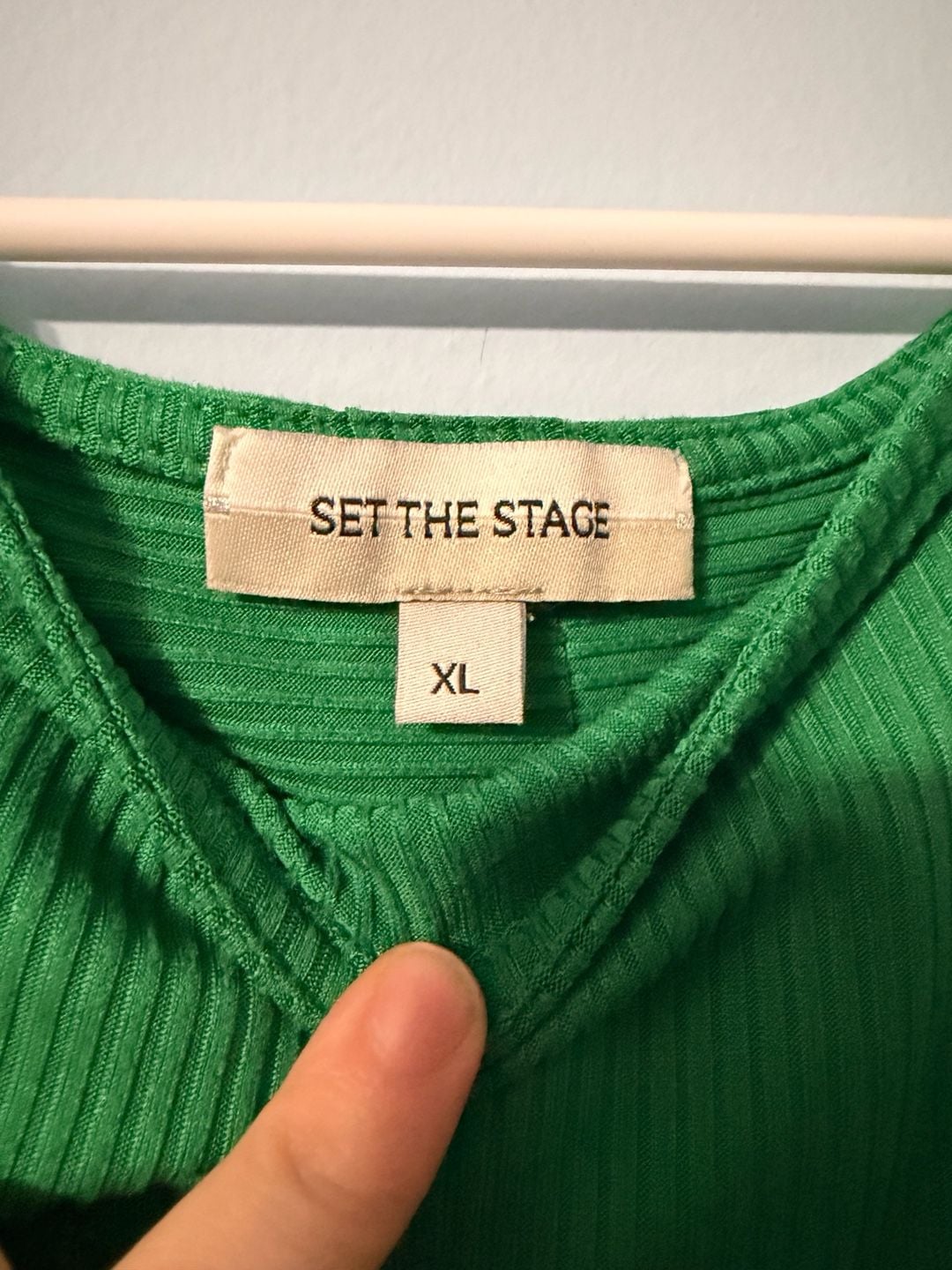 Set The Stage Top Size XL Green Ribbed Button Back Cap Sleeve 3