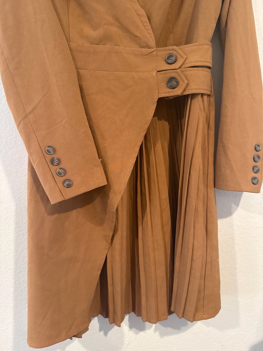 Paisie Tailored Blazer Dress with Pleated Skirt Size 12 Camel 8