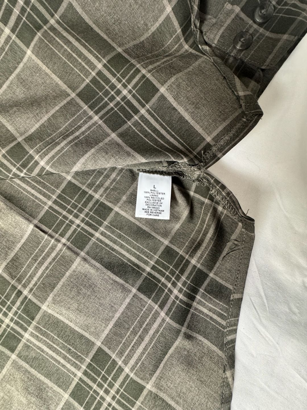 Magellan Outdoors Barton Creek Long Sleeve Shirt Size L Plaid Gray 8