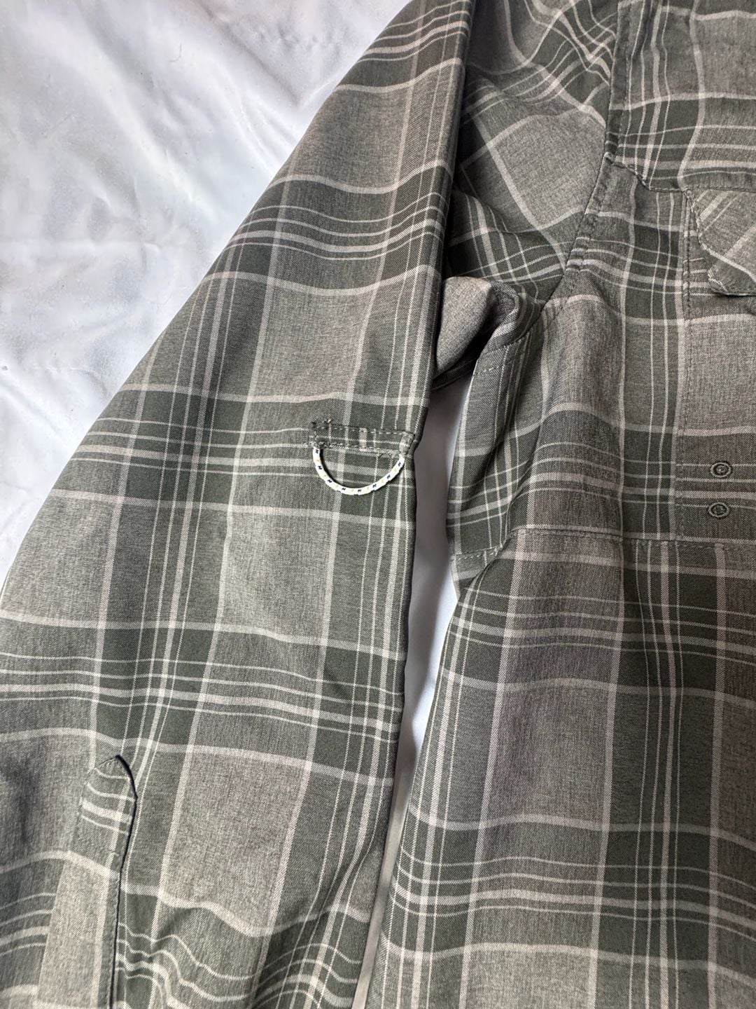 Magellan Outdoors Barton Creek Long Sleeve Shirt Size L Plaid Gray 9
