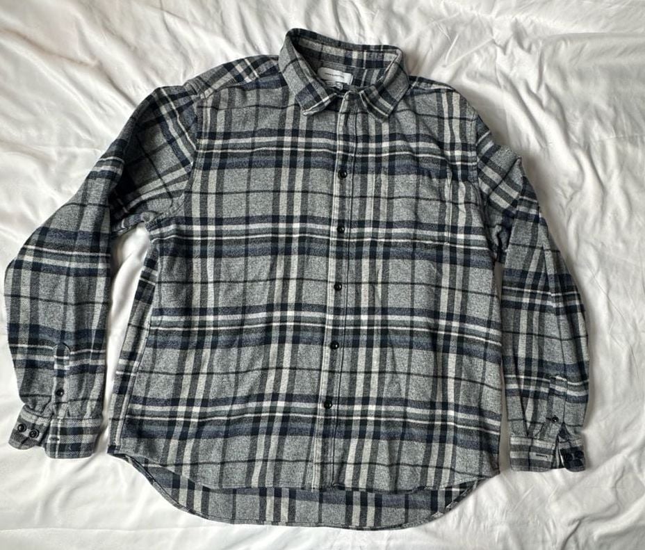 Urban Outfitters Plaid Flannel Shirt Size XL Gray Black Long Sleeve Button Up 3