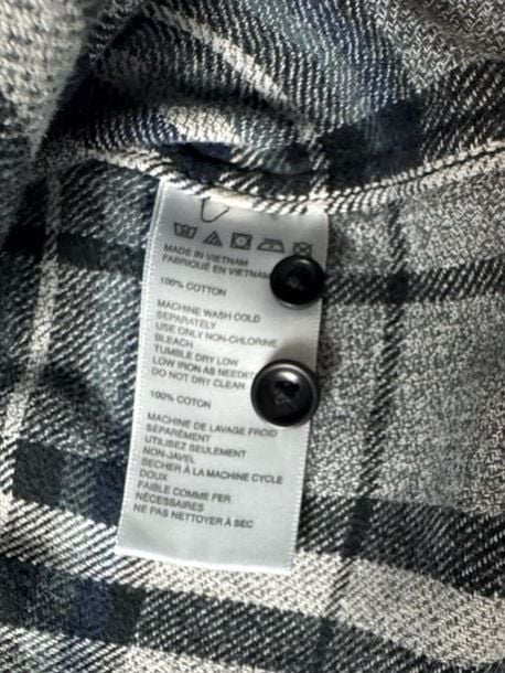 Urban Outfitters Plaid Flannel Shirt Size XL Gray Black Long Sleeve Button Up 6